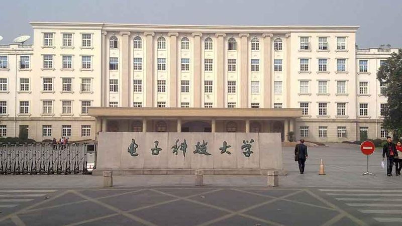 高频电容容量单位选择指南：揭秘正确选型的关键要素